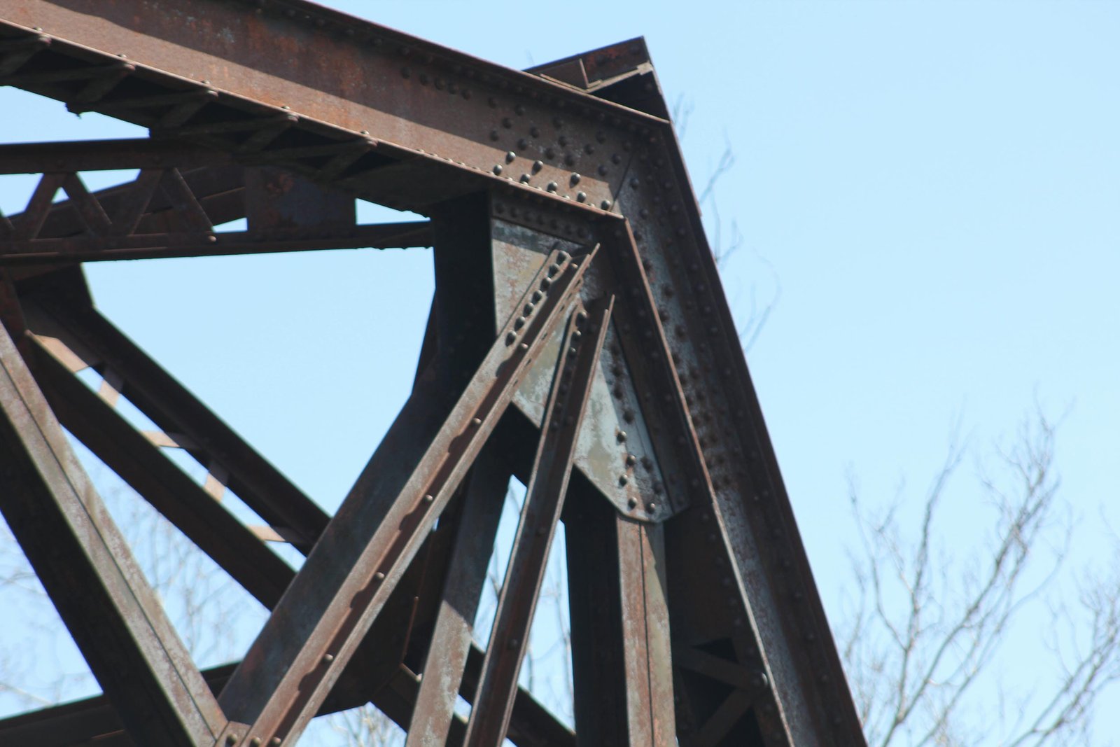 Upper angle connection